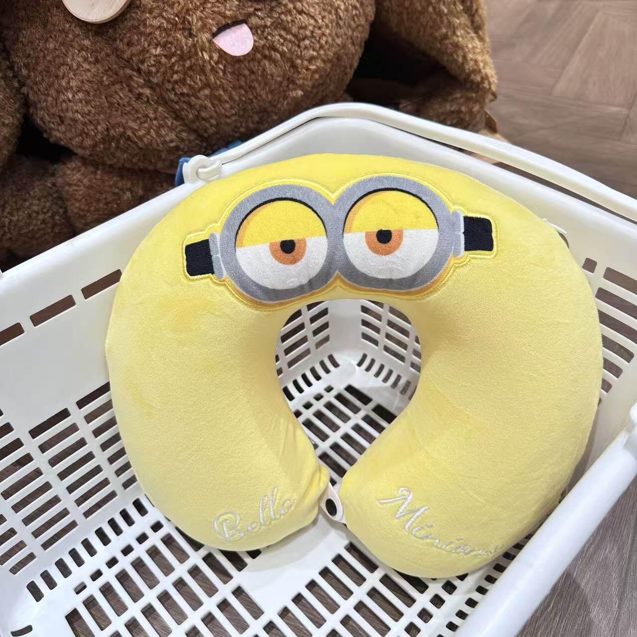 Neck Pillow Memory Foam - Universal Studios Minions Memory Foam Neck