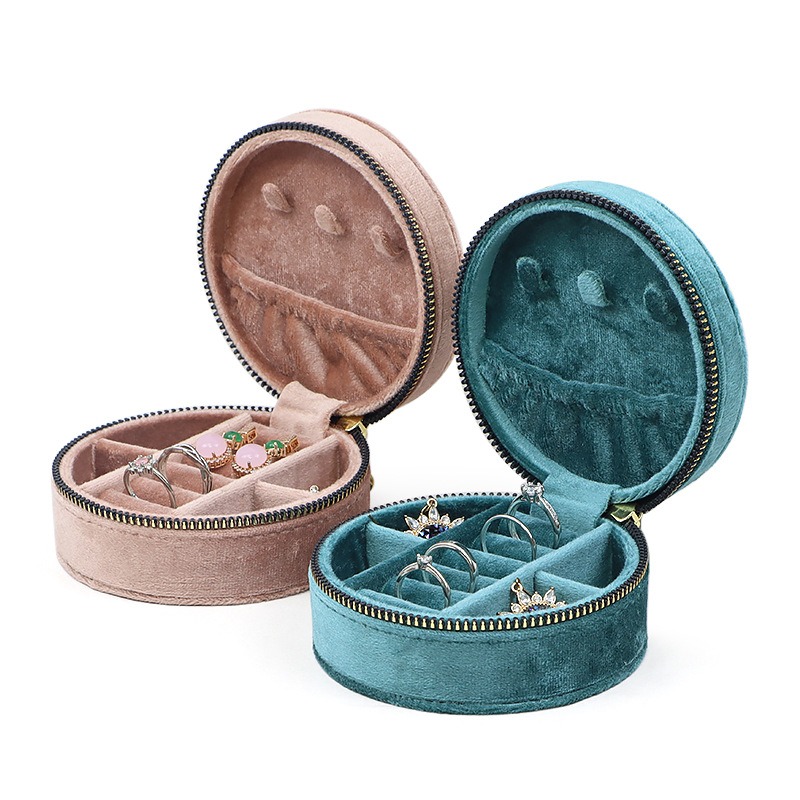 Round Diamond Velvet Travel Je - Travel Accessories Display のレビューと価格