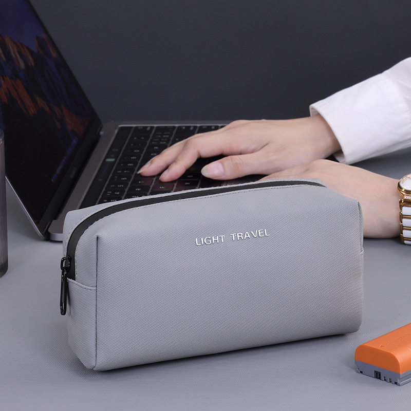 Waterproof Portable Travel Org - Travel Accessories Pouch のレビューと価格