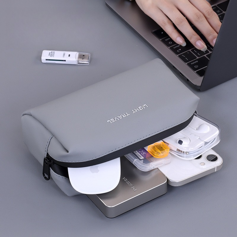 Waterproof Portable Travel Org - Travel Accessories Pouch のレビューと価格