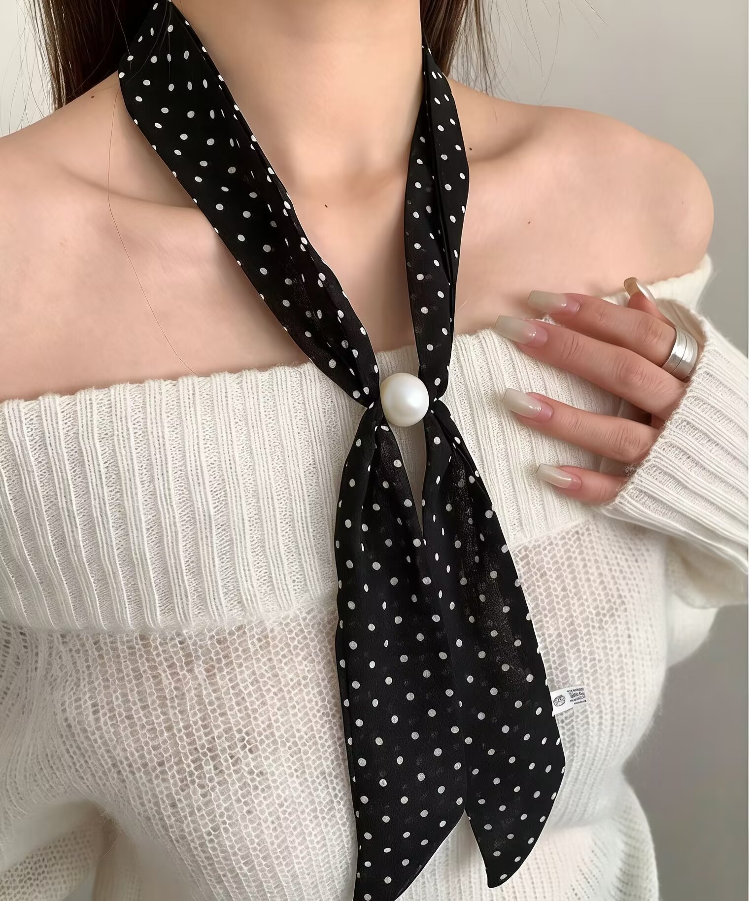 Pearl Buckle Twilly Scarf Wome - Travel Accessories Neck のレビューと価格