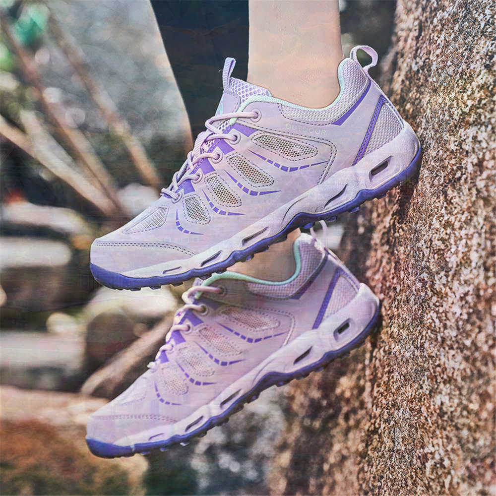 Sumer Round Tip Silver Sneaker - Travel Accessories As Gifts のレビューと価格