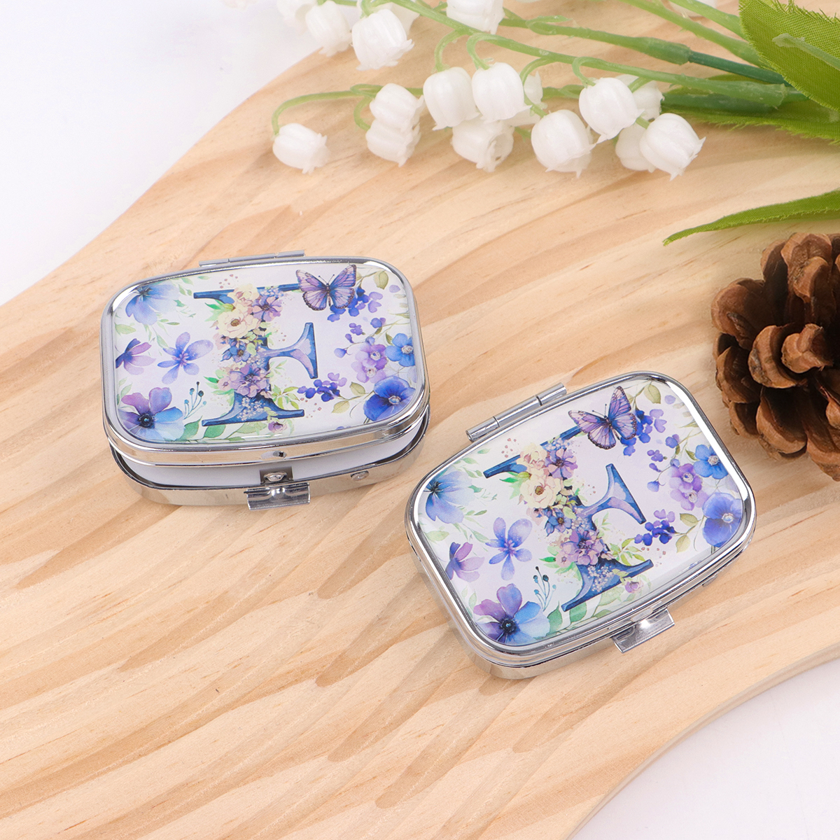 English Letter Pill Boxes Flow - Travel Accessories Japan のレビューと価格
