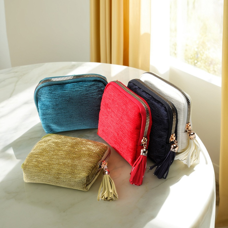 Portable Travel Mini Jewelry B - Travel Accessories Display のレビューと価格