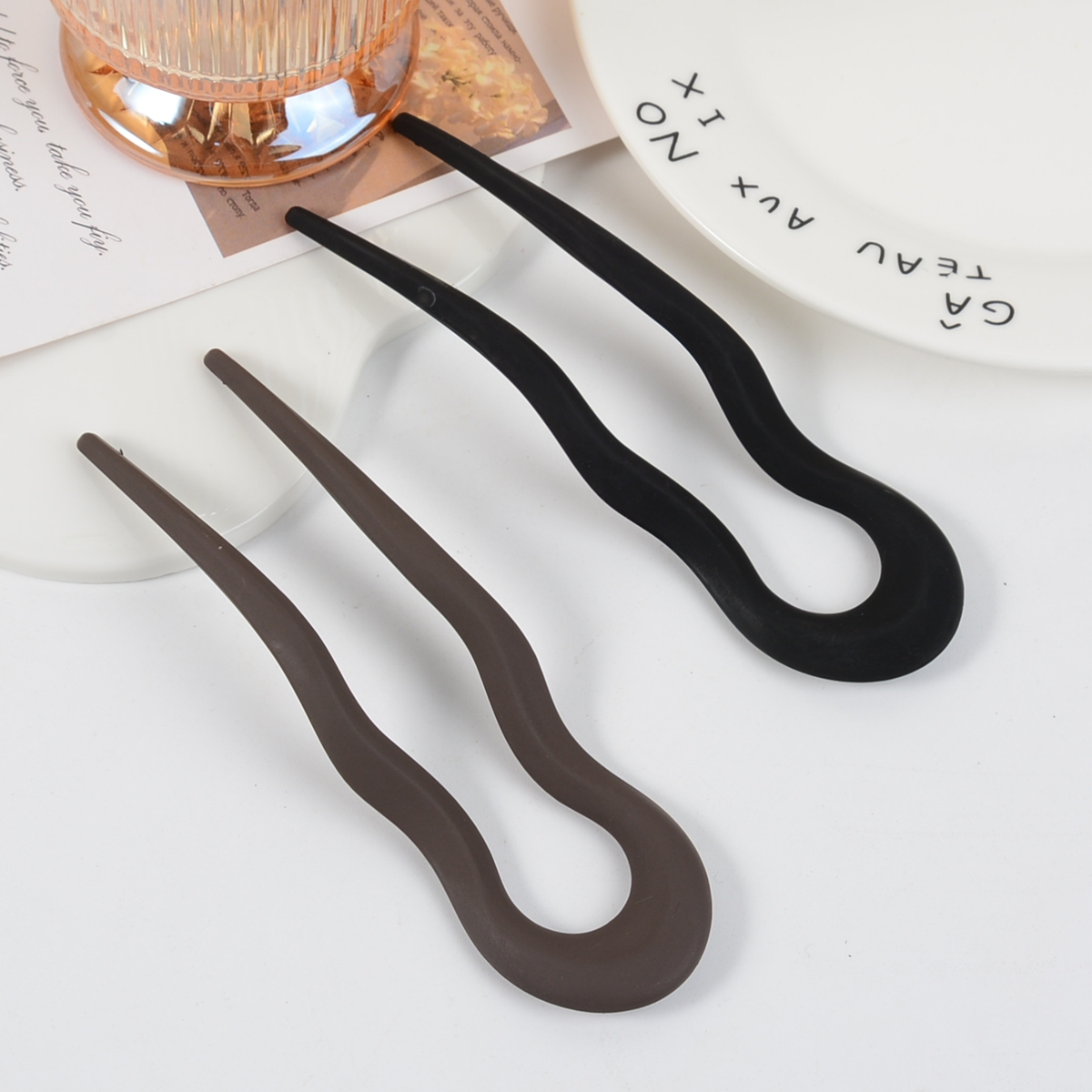 2 Pieces of Fashionable and El - Travel Accessories As Gifts のレビューと価格