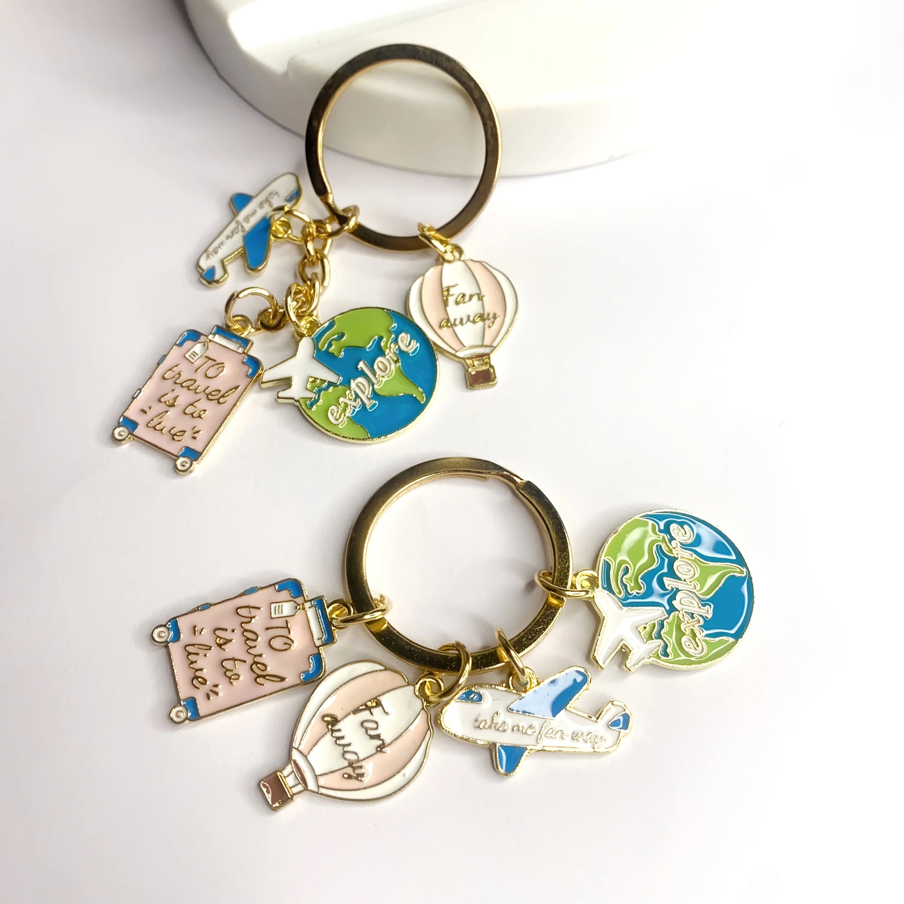 A Stylish Travel-Themed Keycha - Travel Accessories As Gifts のレビューと価格