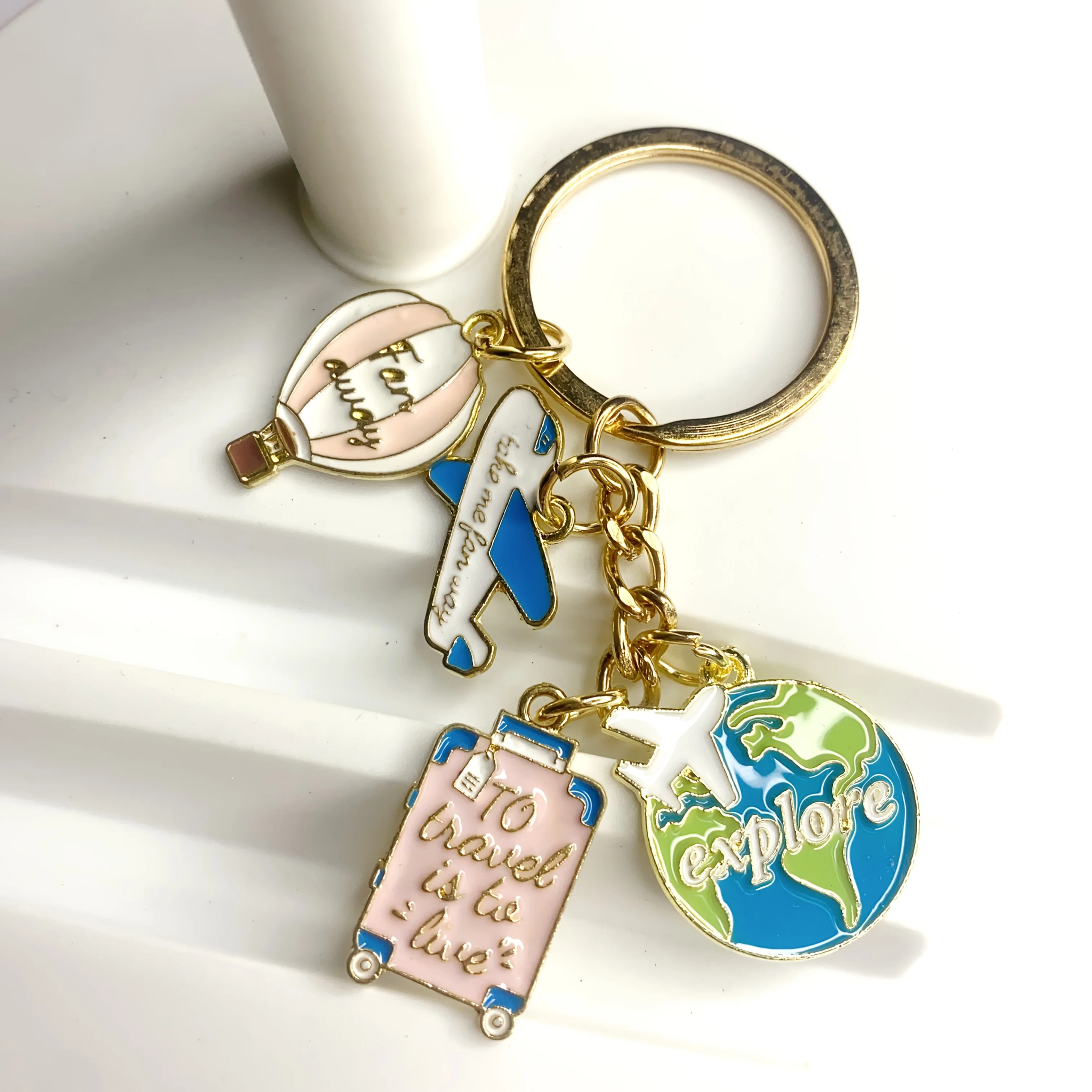 A Stylish Travel-Themed Keycha - Travel Accessories As Gifts のレビューと価格