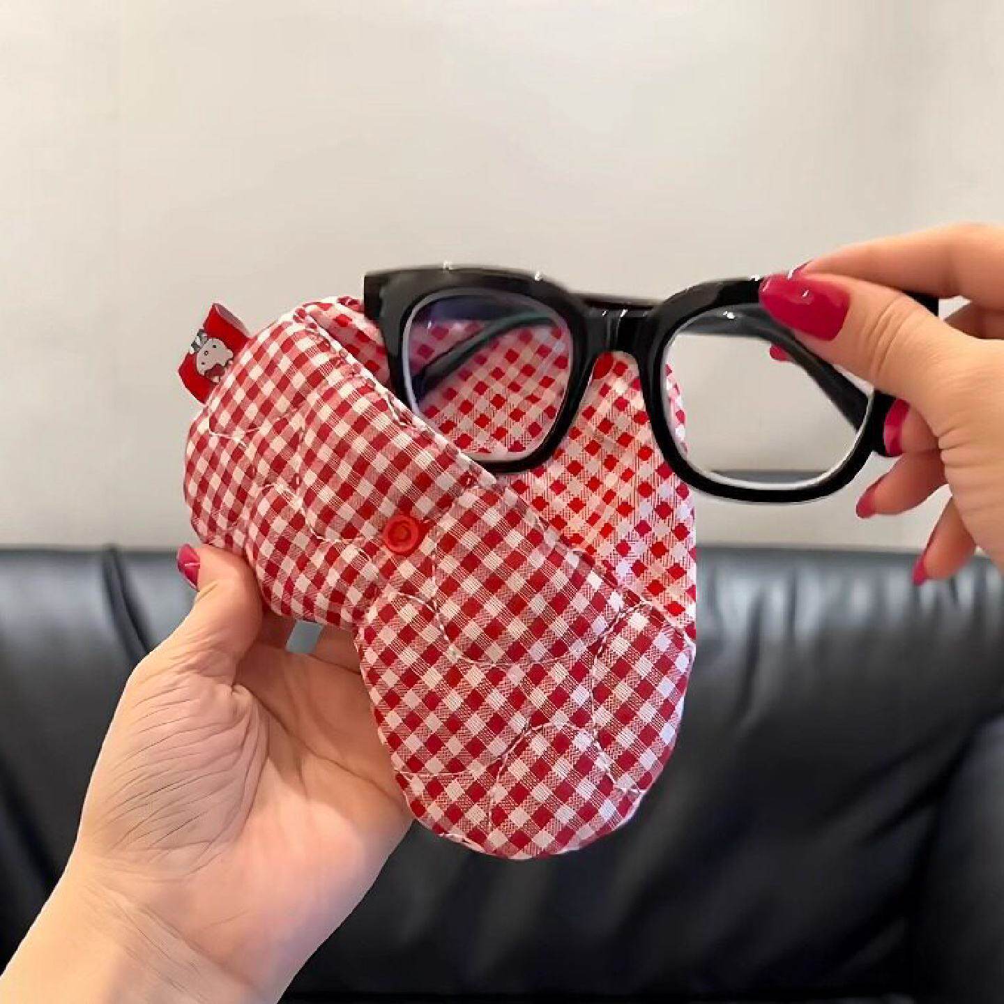 Kawaii Hello Kitty Glasses Sto - Travel Accessories Organizer Case のレビューと価格